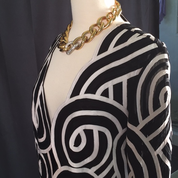 Women’s Jacket by Ika Black and White Size 8 - Picture 5 of 10